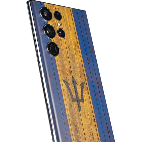 Barbados Flag Dark Wood Galaxy S22 Ultra Skin
